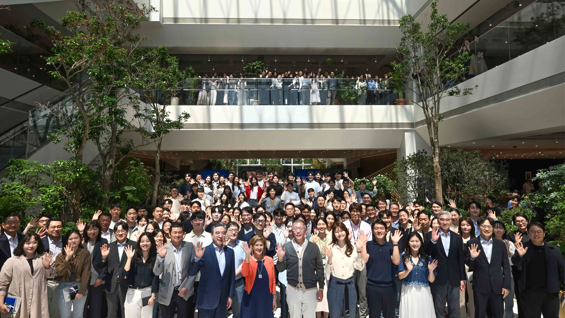 (사진-8)-현대자동차그룹,-양재사옥에서-「로비-스토리-타운홀」-개최