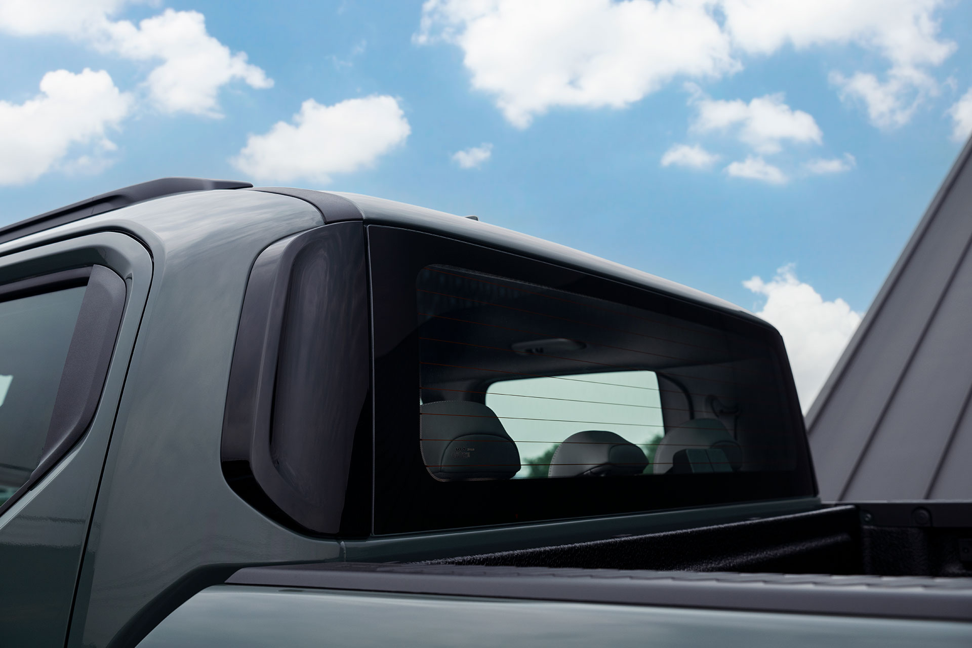 From the drive to the hobbies that keep you moving, there’s always more to look forward to with the Kia Tasman (7)