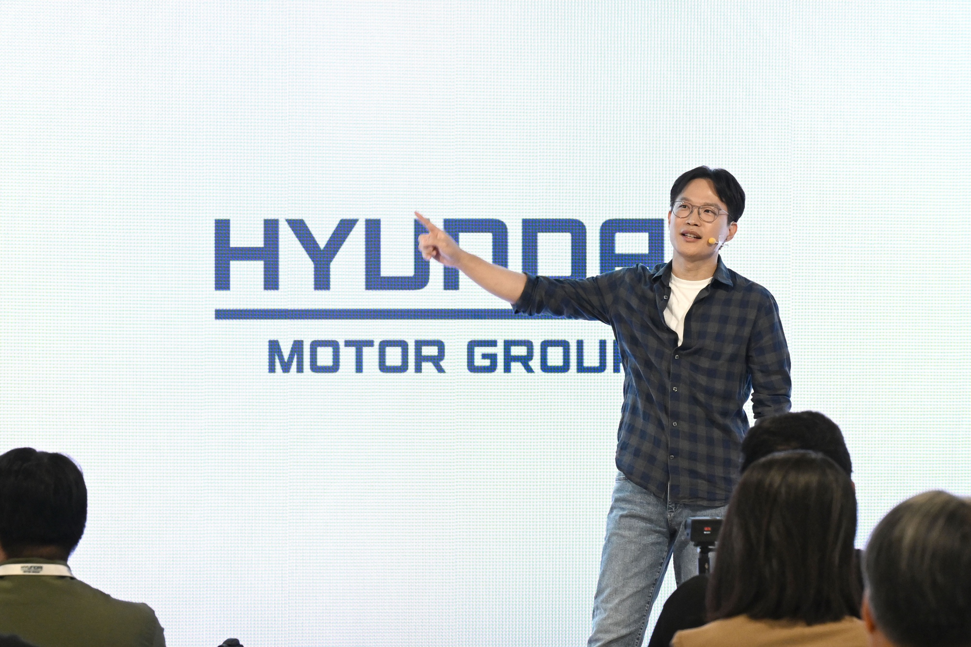 박민우 사장이 발표 중인 모습